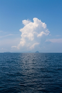 Foto Pantai lanskap laut pesisir