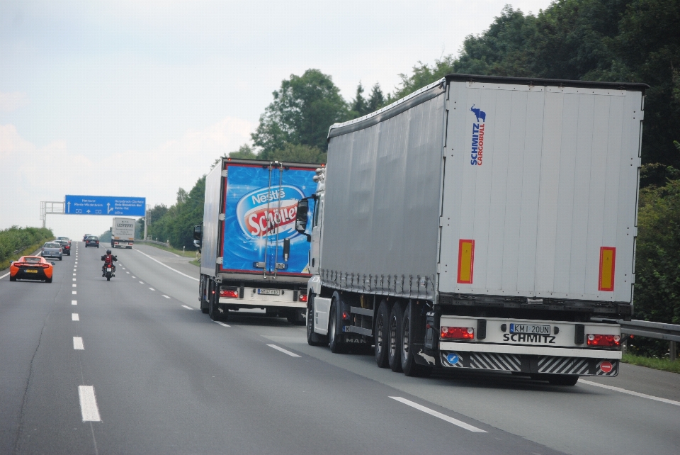 Route circulation autoroute asphalte
