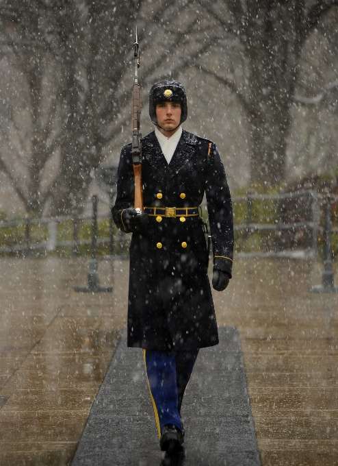 Neige hiver militaire printemps