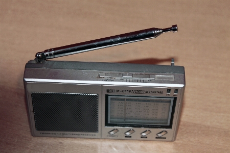 Foto Teknologi retro radio elektronik