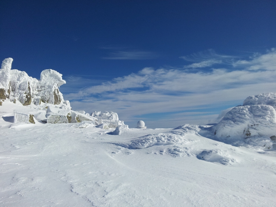 山 雪 冬天 天空