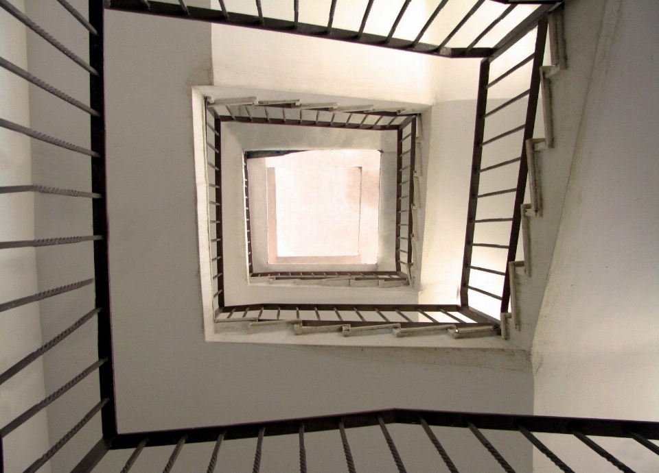 Sol intérieur mur escalier
