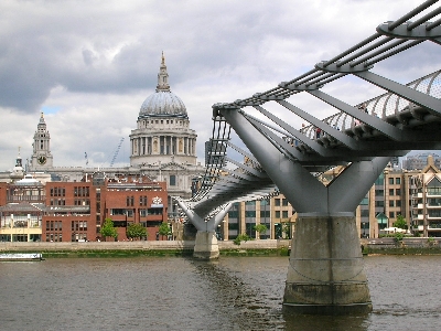 Foto Acqua architettura cielo ponte