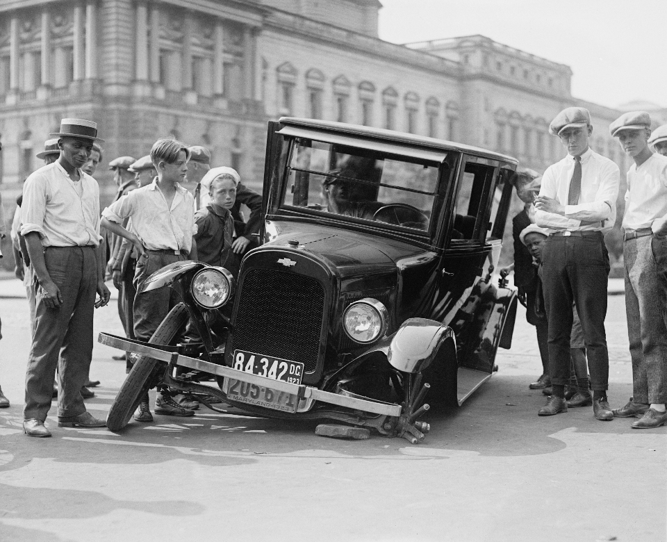 Noir et blanc
 personnes voiture véhicule