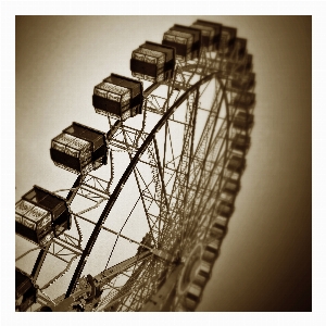 Sky spiral recreation ferris wheel Photo