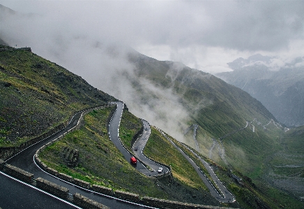 Mountain cloud fog road Photo