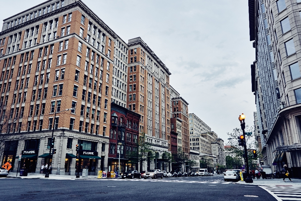 Fußgänger die architektur straße stadt