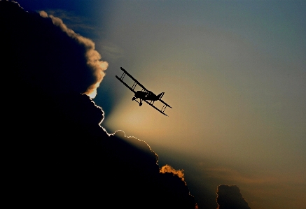 Silhouette light cloud sky Photo