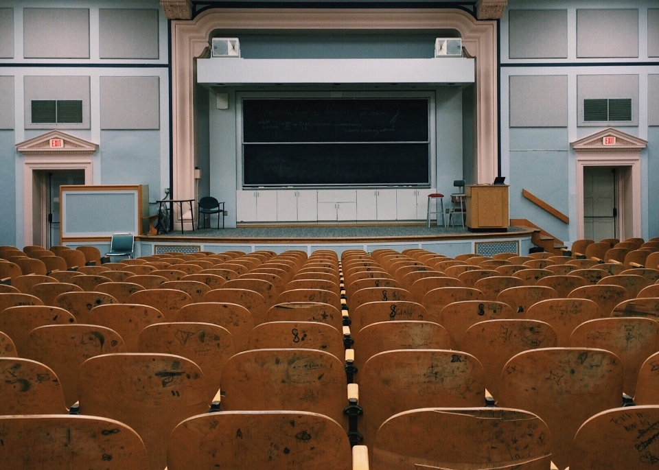 Auditório
 sala educação de aula