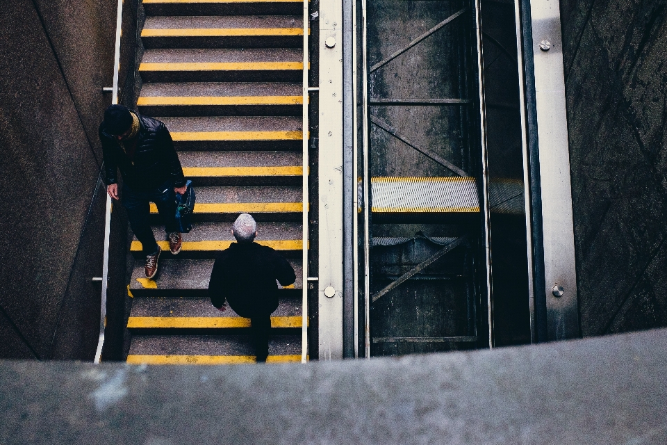 Scala urbano metropolitana nero