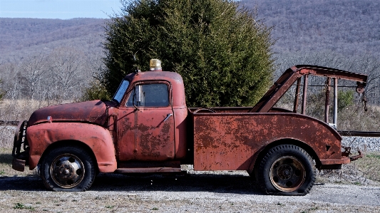 車 アンティーク 年 トラック 写真