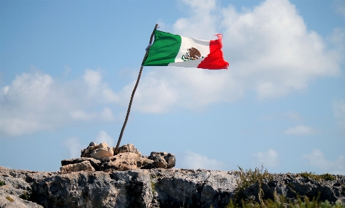 Rock sky wind flag Photo