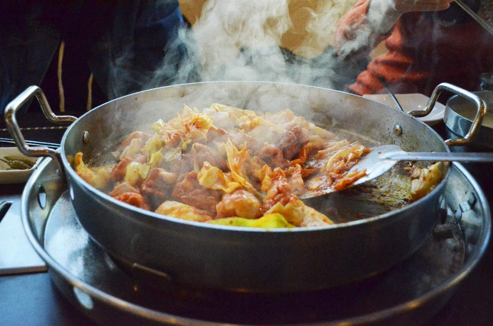 식당 접시 식사 음식