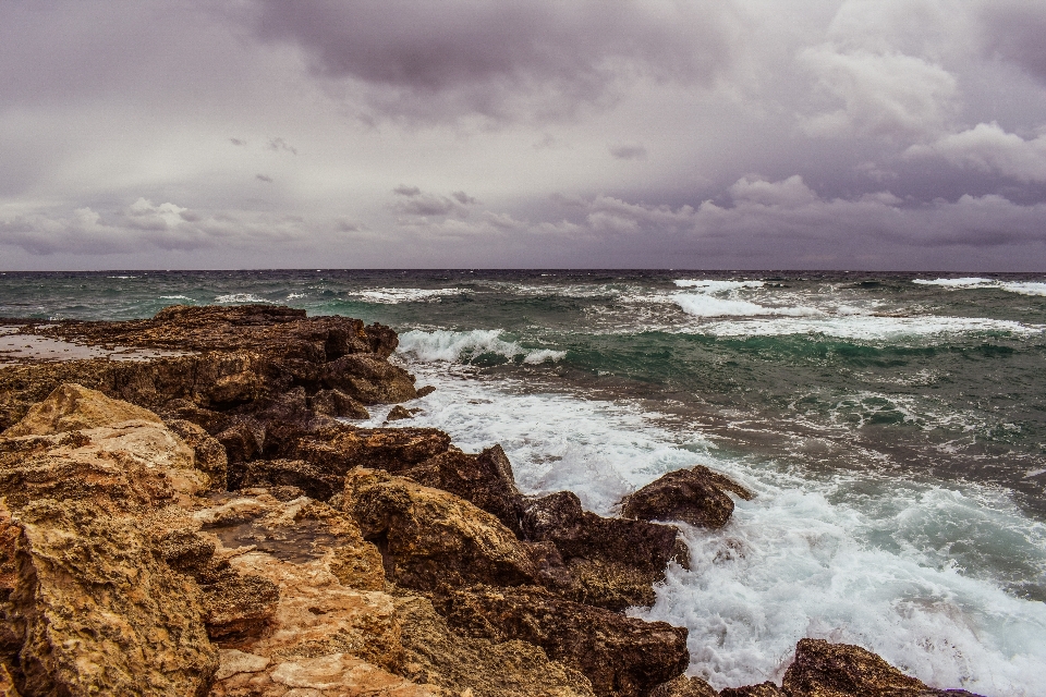 Praia paisagem mar costa