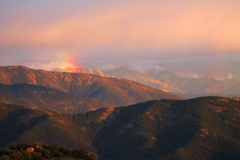 Paesaggio natura selvaggia
 montagna