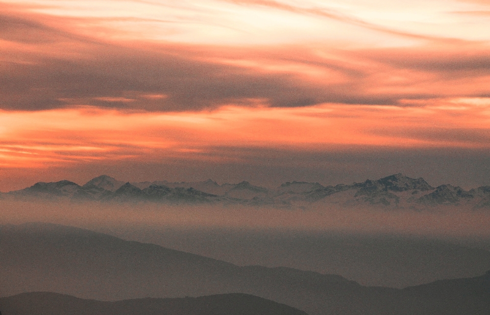 Horizon mountain cloud sky