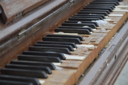 Music keyboard technology antique Photo