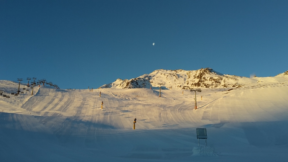 山 雪 冬天 天空