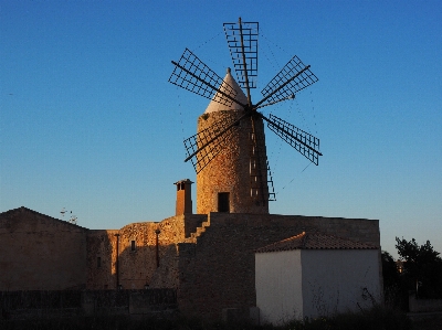 Wing white windmill roof Photo