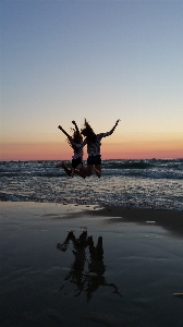 Foto Pantai laut pesisir cakrawala