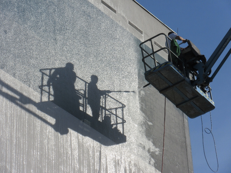 Work snow building wall