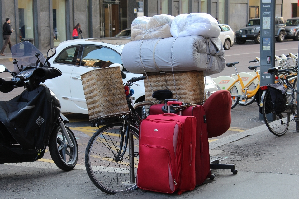 Street bicycle transport vehicle