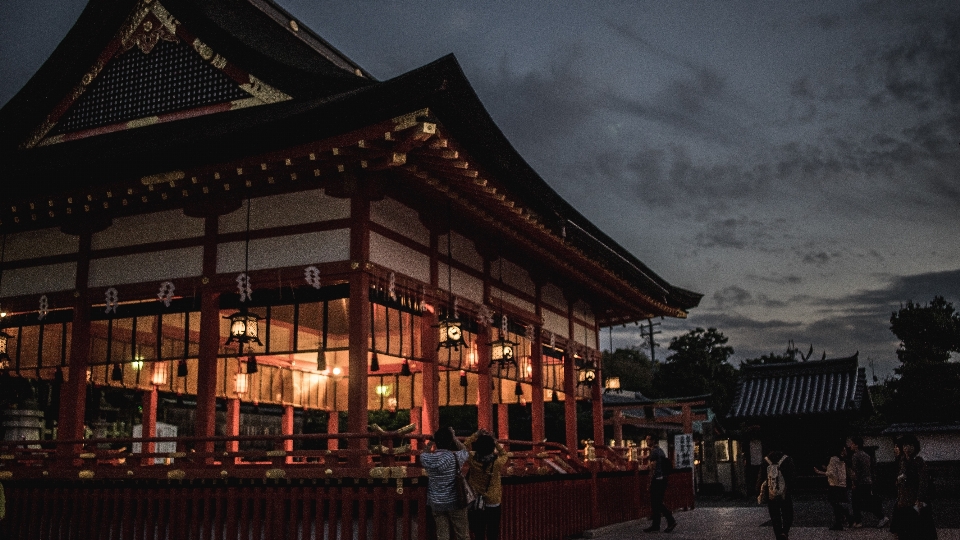 Nuit bâtiment palais soir