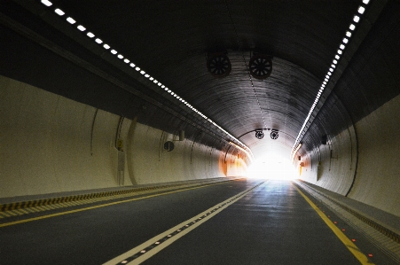 Foto Luz túnel metrô transporte