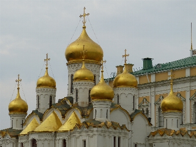 Фото архитектура здание дворец золотой