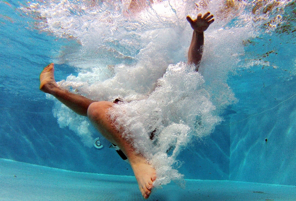 Water recreation diving pool