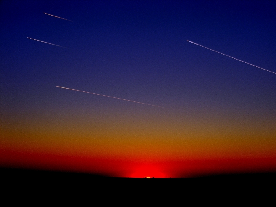 Horizon nuage ciel soleil