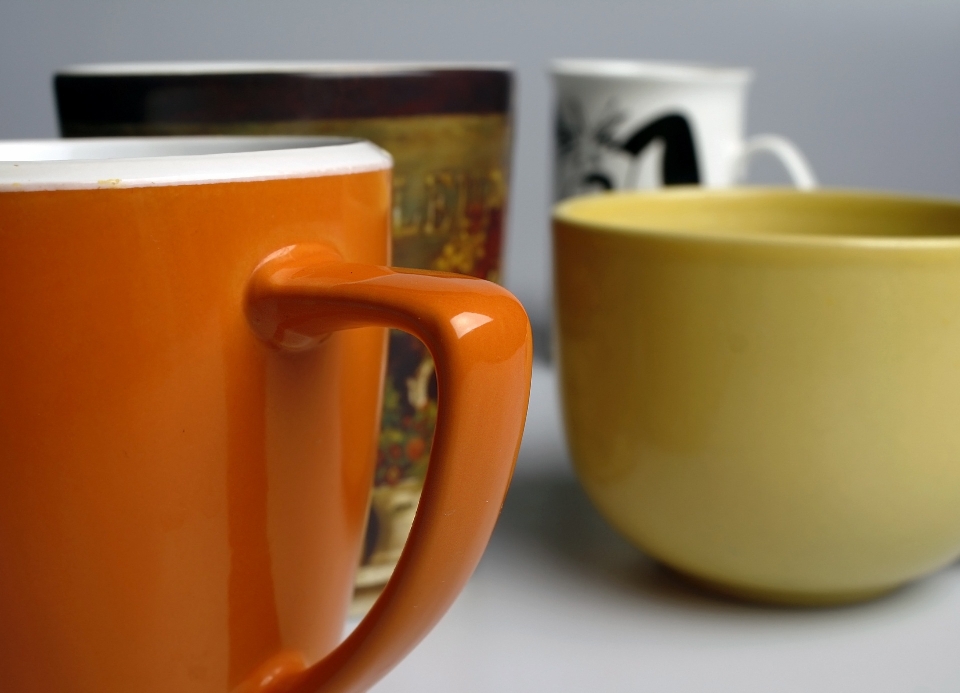 Tea cup orange saucer