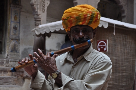 Foto Persona tempio india flauto