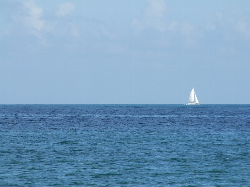 Praia paisagem mar costa