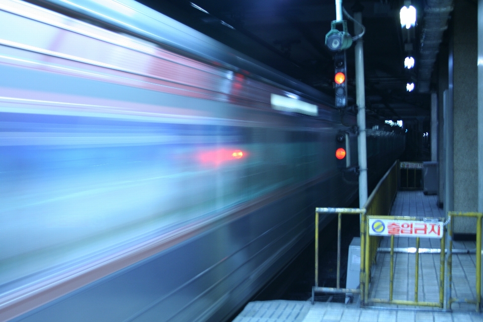 Luz borrão metrô metro