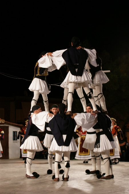 People dance greek show