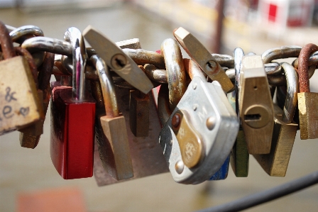 Wood key security padlock Photo