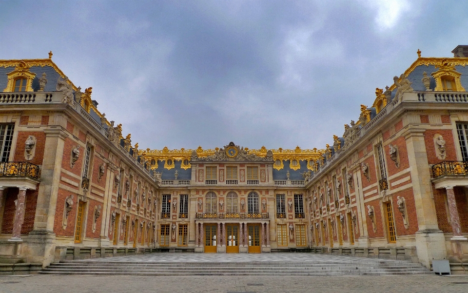 Die architektur stadt gebäude chateau
