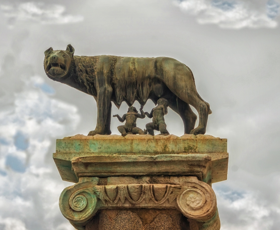 Himmel monument statue italien