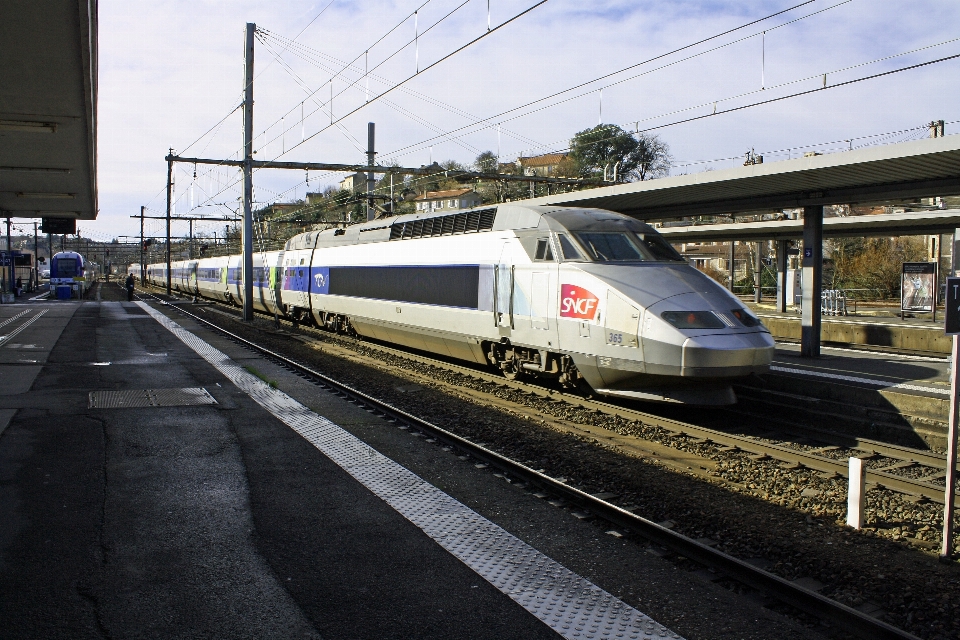 Pista ferrocarril carril urbano