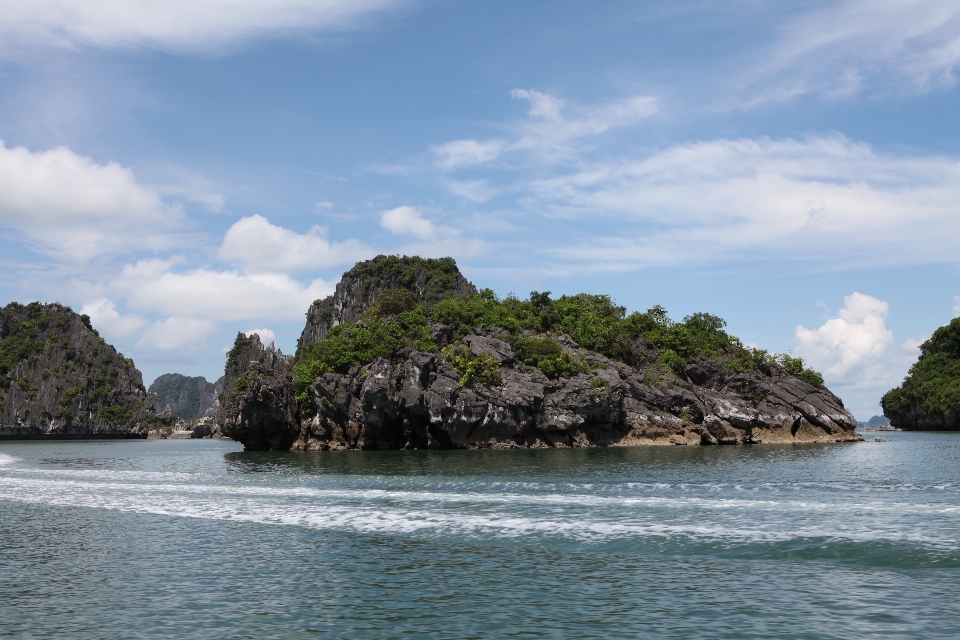 Pantai laut pesisir rock