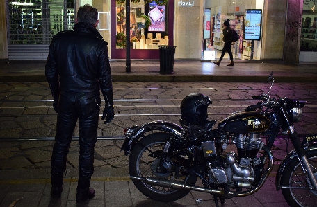 Foto Strada bicicletta veicolo motociclo