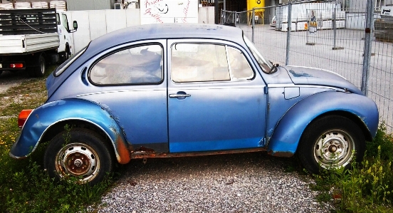 渋滞 車 車輪 vw
 写真