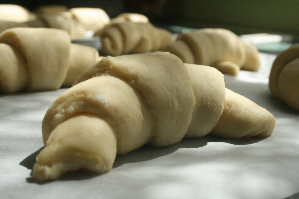 Prato comida fresco croissant