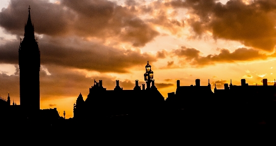 Horizon silhouette cloud architecture Photo