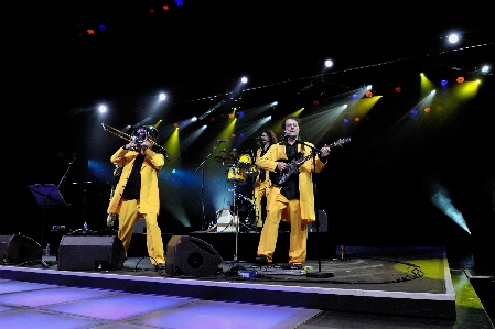 Foto Música show banda arte performática
