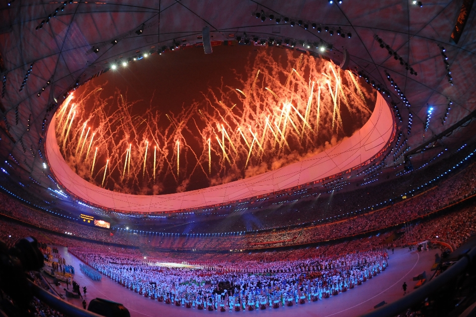 Lampu malam petir stadion