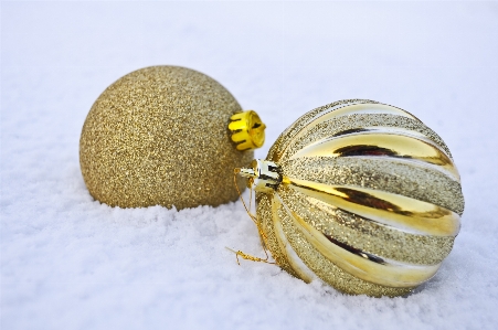 Snow holiday yellow bead Photo