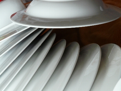 Table wing white ceramic Photo