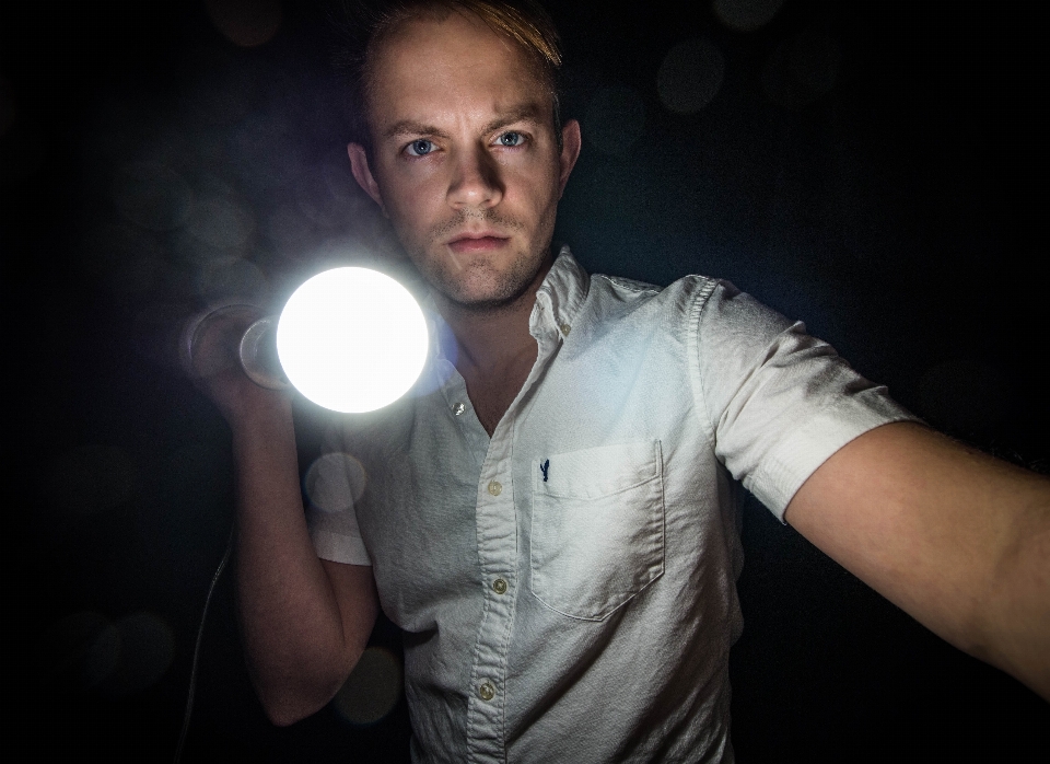 Uomo persona bianco fotografia